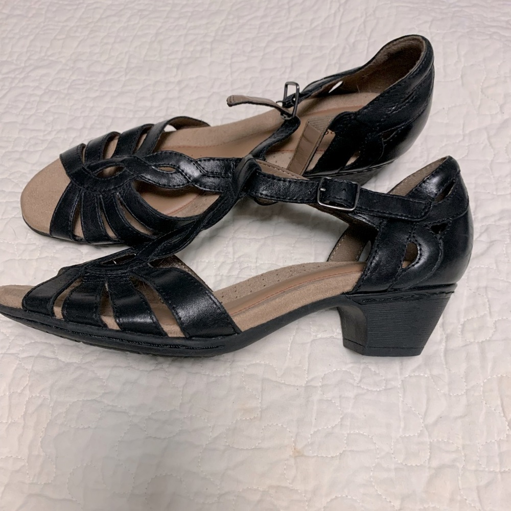 New never worn Rockport Sandles sz 9.5